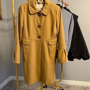 😻Great condition!! Women’s Old Navy Tan Trench Coat